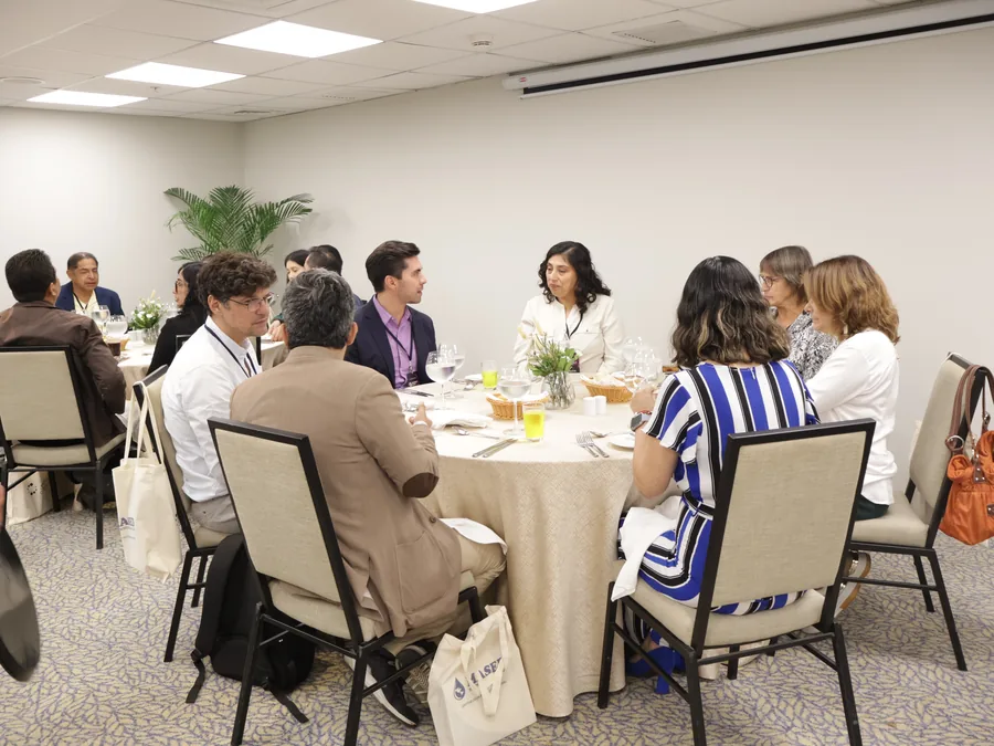 Espacio de networking entre profesionales de la salud