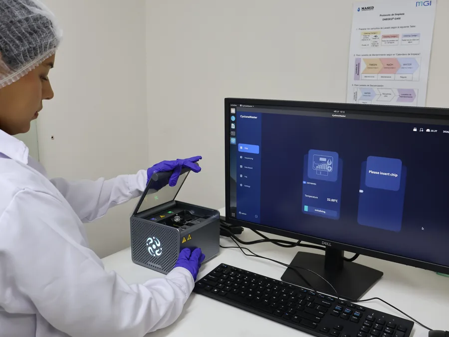 Seguimiento de una corrida de secuenciación en el software del CycloneSEQ